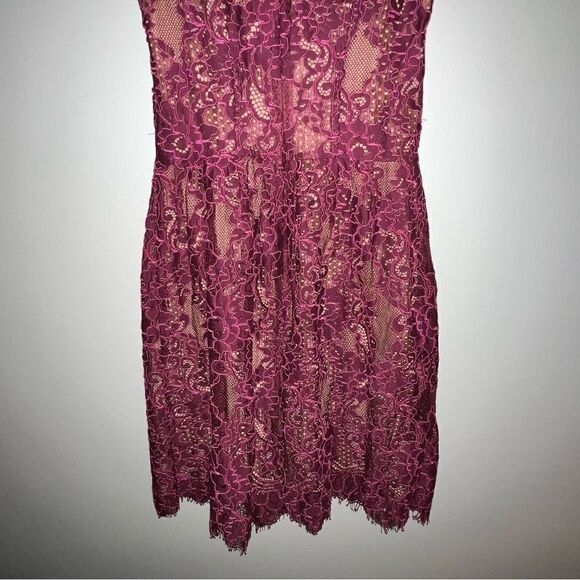 Michael Michael Kors Lace Scalloped Dress - Sz 2 - Picture 8 of 16